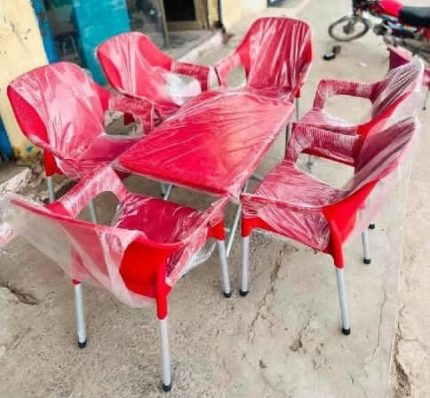 Plastic Chairs Set (Set of 6 Chairs + 1 Table)